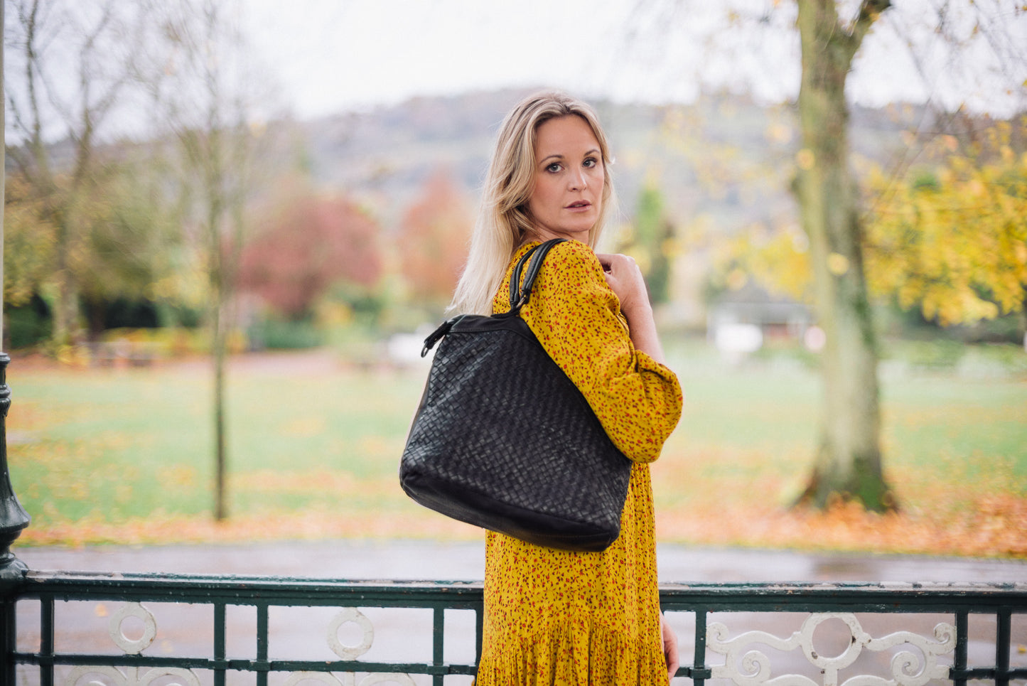 Classic Black Real Italian Washed Leather Medium Weave Tote Shoulder Bag - Amilu