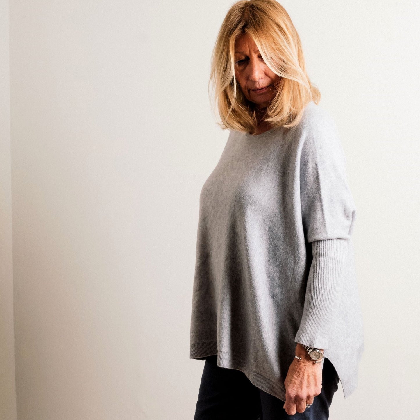 Light Grey Supersoft Tapered Batwing Sleeve Fine Knit Round Neck Easy Wear Jumper - Amilu
