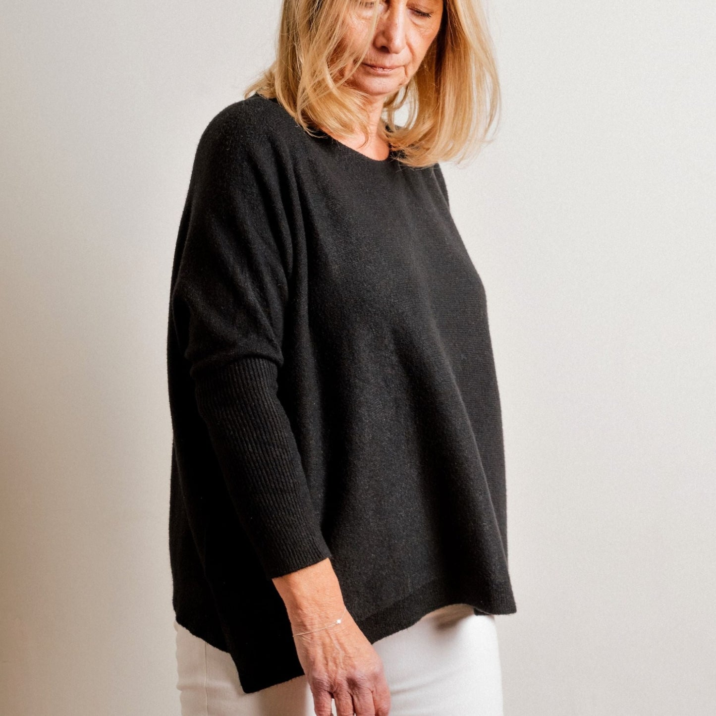 Black Supersoft Tapered Batwing Sleeve Fine Knit Round Neck Easy Wear Jumper - Amilu