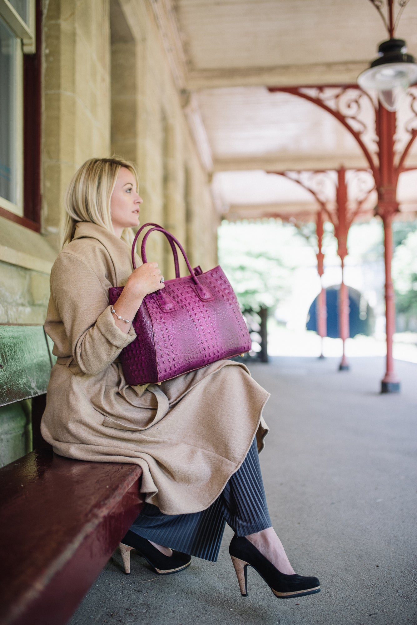 Magenta Pink Real Leather Croc Large Shoulder Tote Bag Amilu