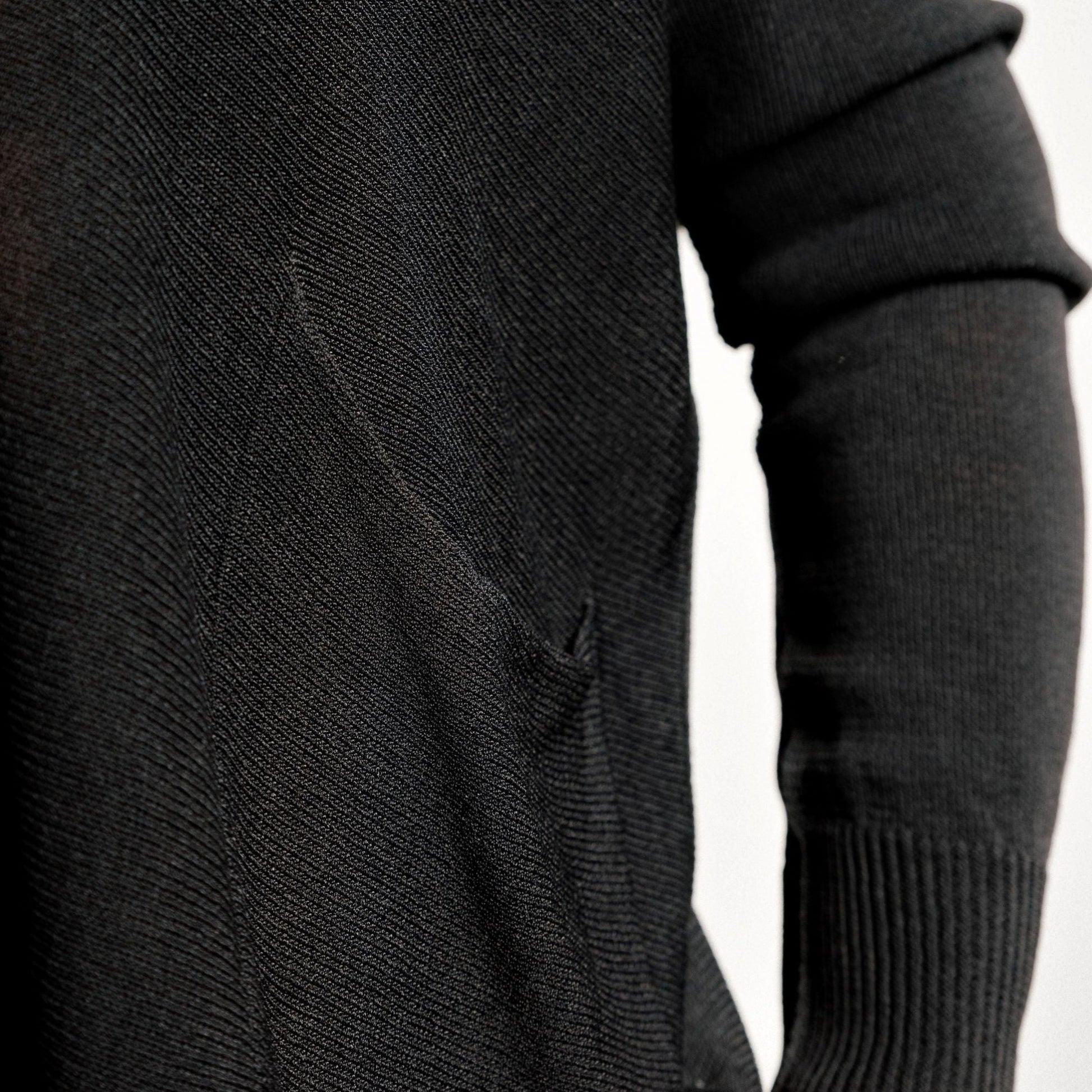 Black Structured Knit Double Pocket V Neck Easy Wear Top - Amilu