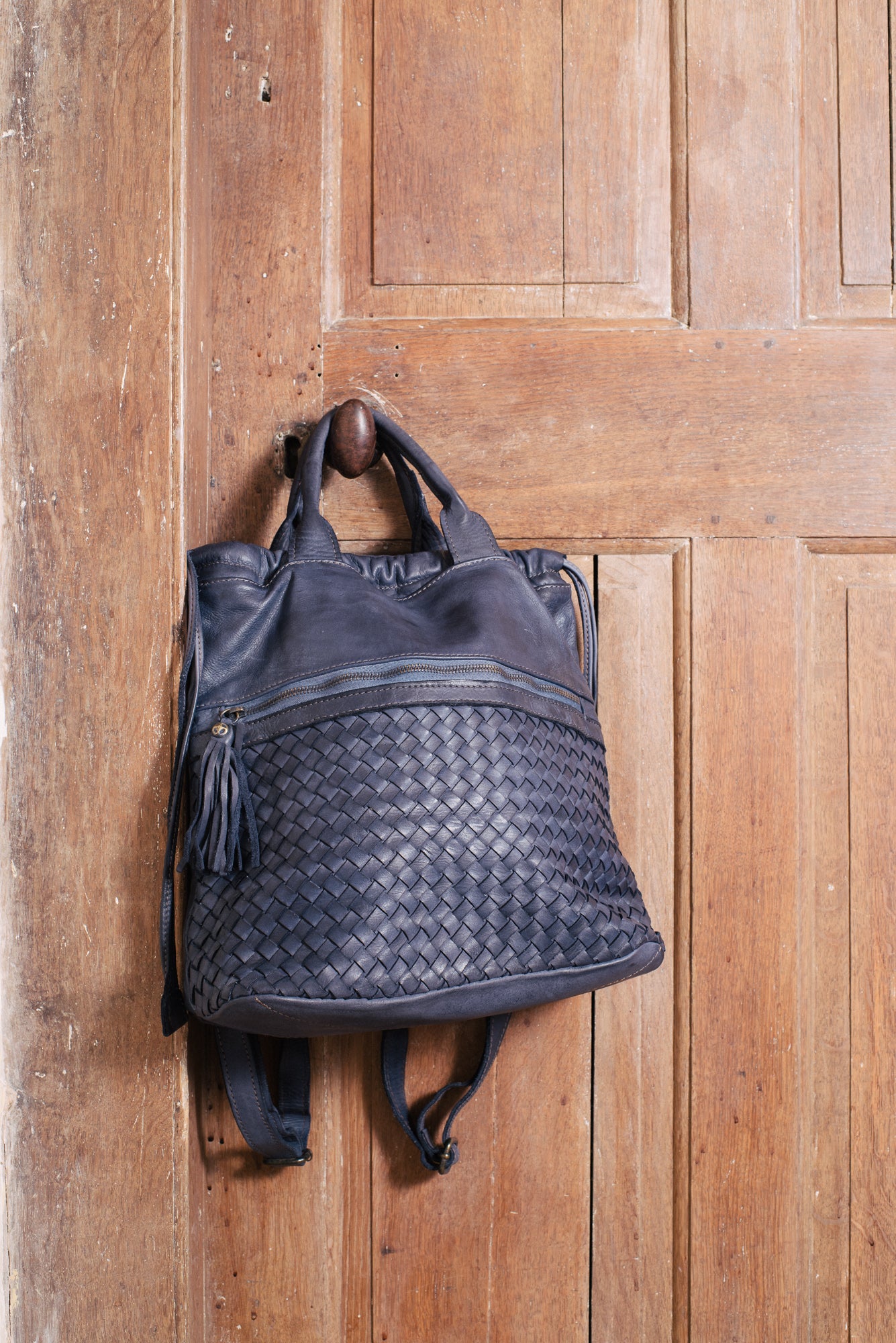 Classic Navy Real Italian Washed Leather Medium Weave Rucksack Bag - Amilu